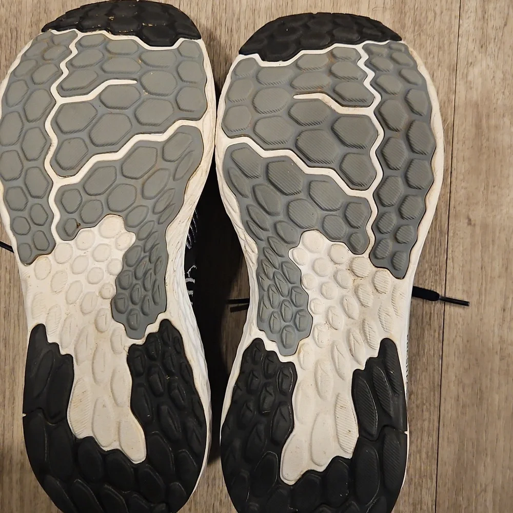 New Balance Black and White Athletic Shoes - Picture 2 of 4